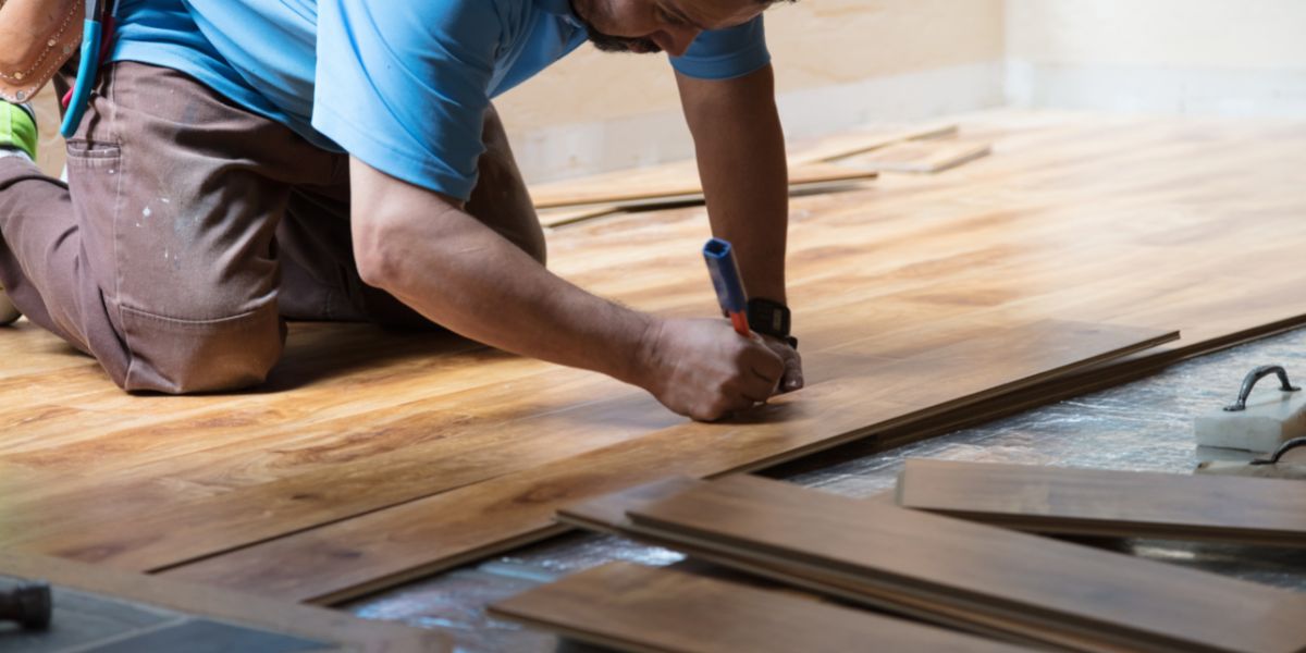 Comment construire un plancher en bois ? - Le comité engagé dans la